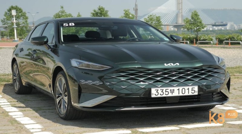 Ngoại thất xe KIA K8