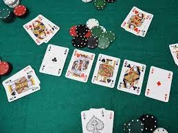 Các thuật ngữ trong poker phổ biến ? Giải đáp ý nghĩa cùng K8