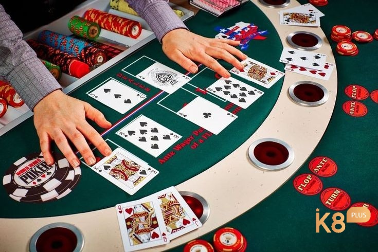 Quyết định của bet thủ có thể đưa ra khi đánh poker 