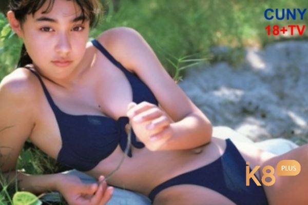  Kazue Fukiishi là diễn viên 18+ mang vẻ đẹp thuần khiết