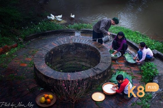 Mơ thấy một người lạ múc nước từ giếng cho thấy bạn đang bị dòm ngó