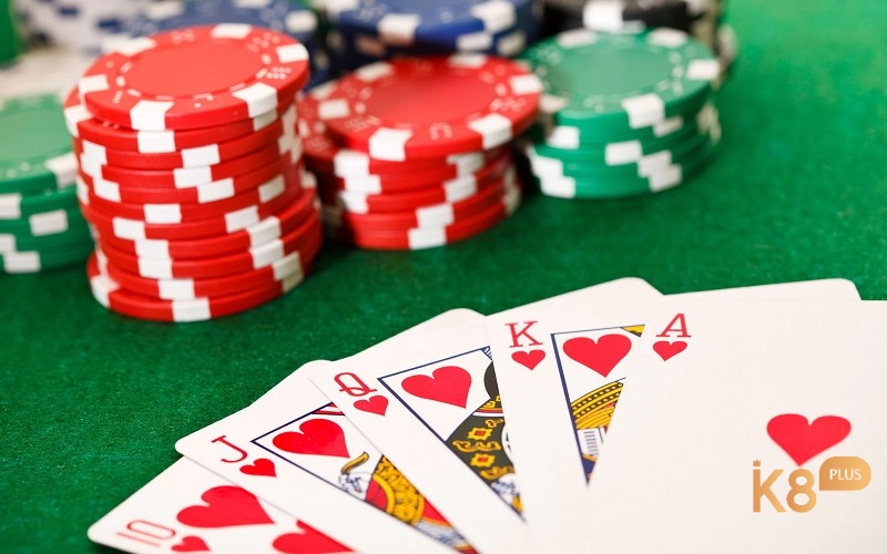 Hiểu rõ game bài poker là gì để dễ dàng tiếp thu cách chơi hiệu quả