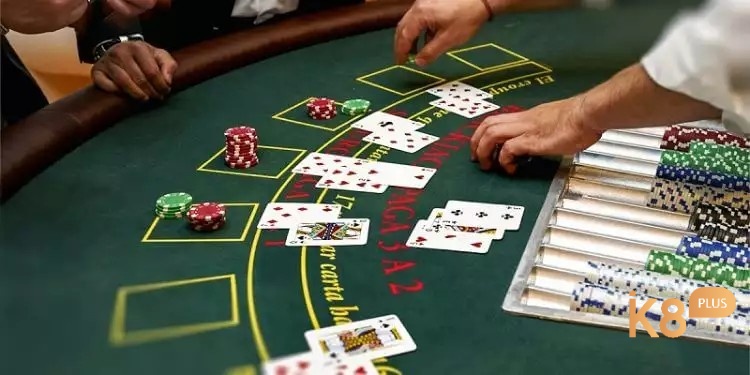 Khẳng định sự hiện diện của tay chơi là điều cần thiết trong kinh nghiệm chơi poker