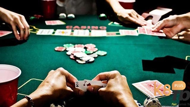 Bộ bài poker có những đặc điểm gì?